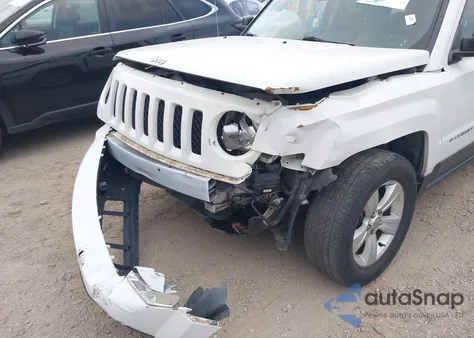 2016 Jeep Patriot Latitude z USA, uszkodzony, nr VIN 1C4NJRFB9GD638072